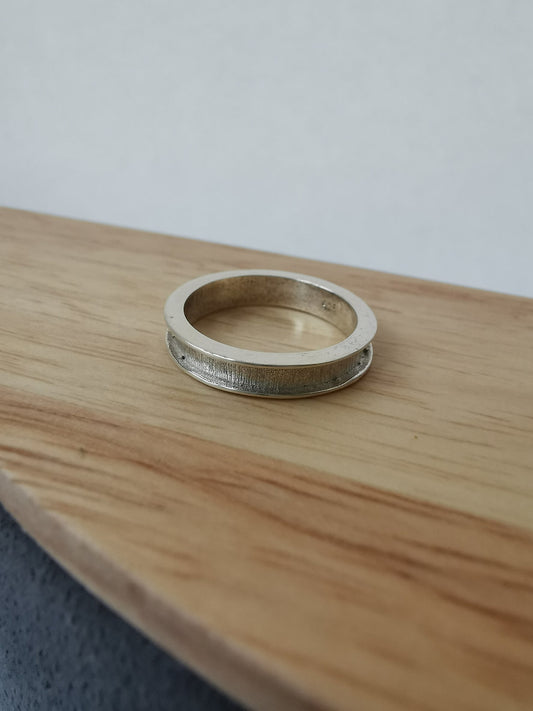 4mm Channel Band Ring
